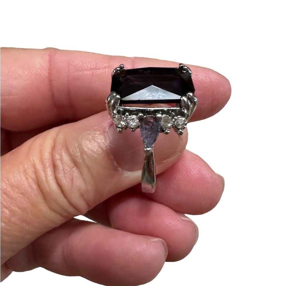 Amethyst And Silver Gemstone Ring - image 5